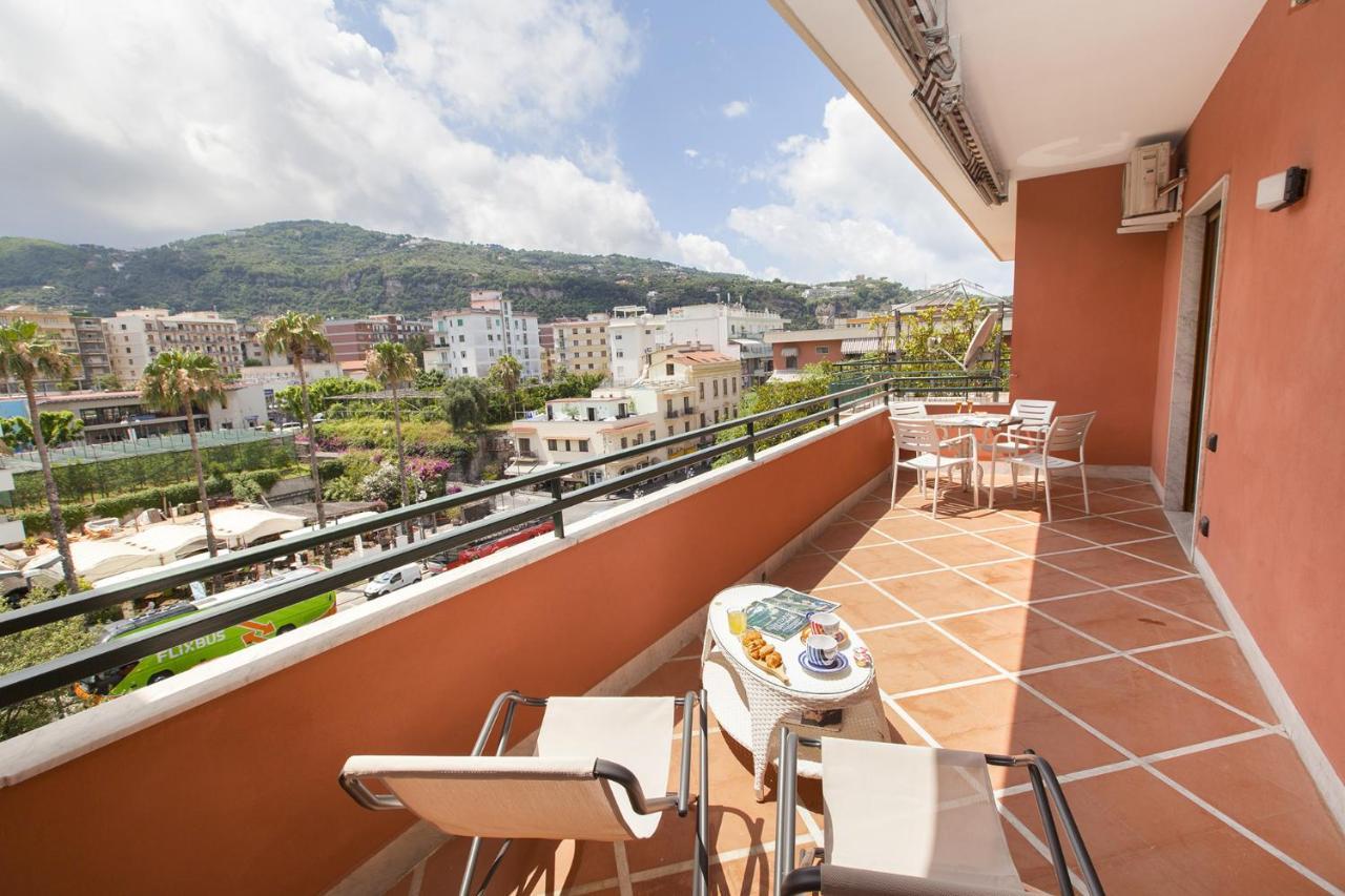 Amore Rentals - Casa Katia Sorrento Eksteriør billede