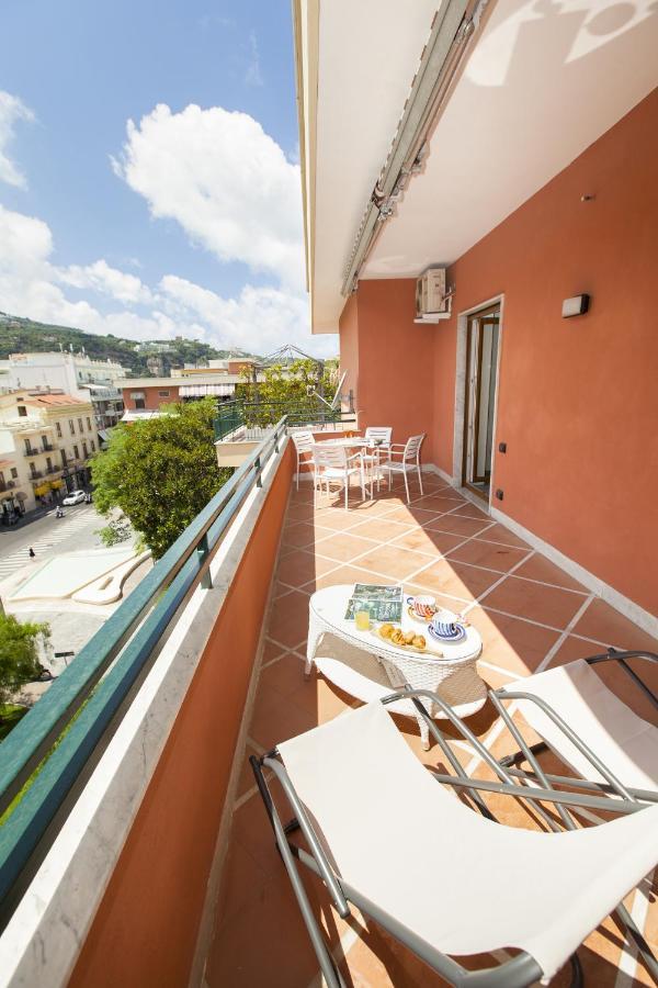 Amore Rentals - Casa Katia Sorrento Eksteriør billede